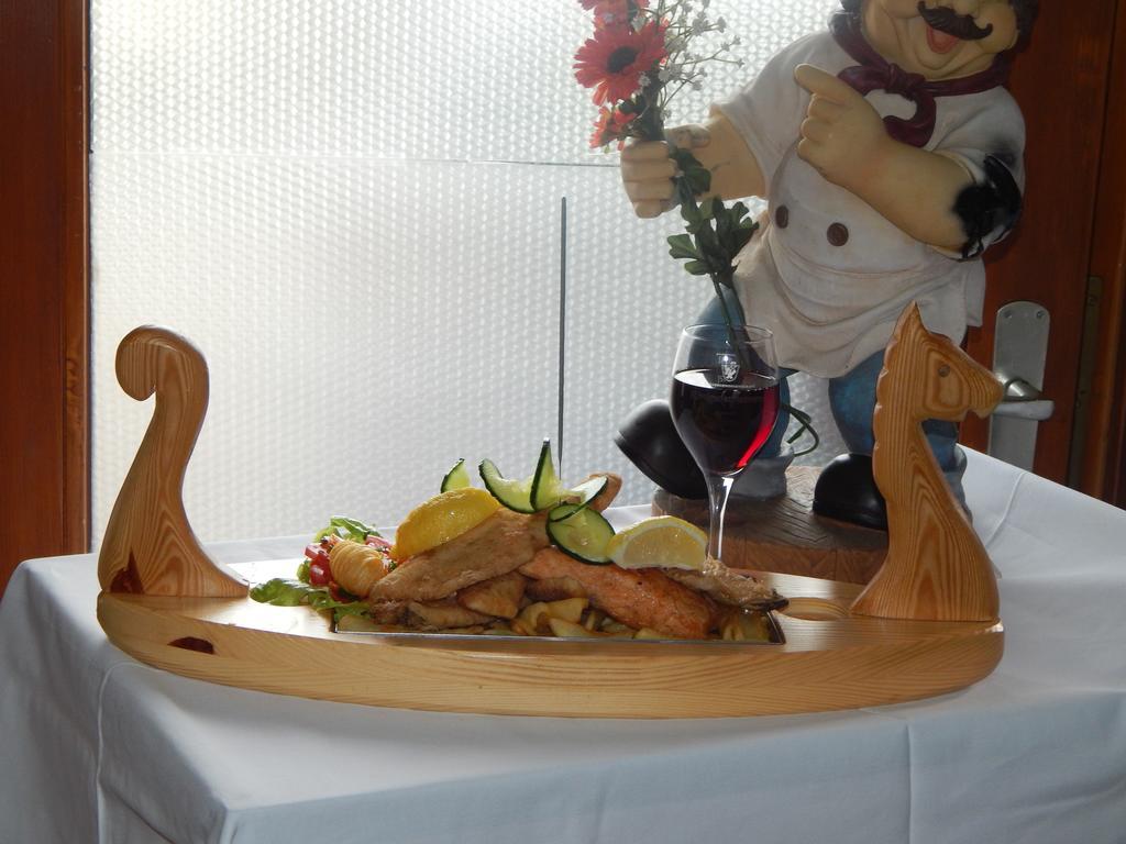 Hochschwarzwald-Hof Hotel ชลูคซี ภายนอก รูปภาพ